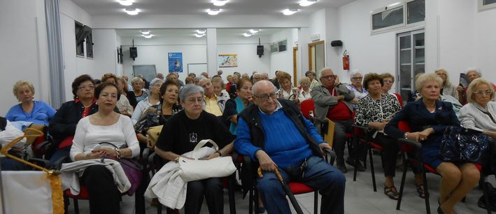 Immagine riferita a: Una collana di perle lunga sette metri